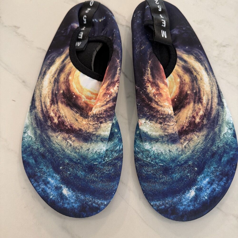 MET520 Galaxy Print Beach Pool Swim Water Shoes Socks EU 42/43 Unisex NWOT